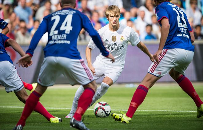 利中也起到 利中也起到